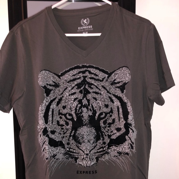 Express Other - Men’s Express Tiger V-Neck T-Shirt
